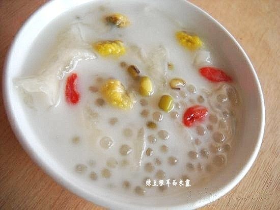 绿豆银耳西米露